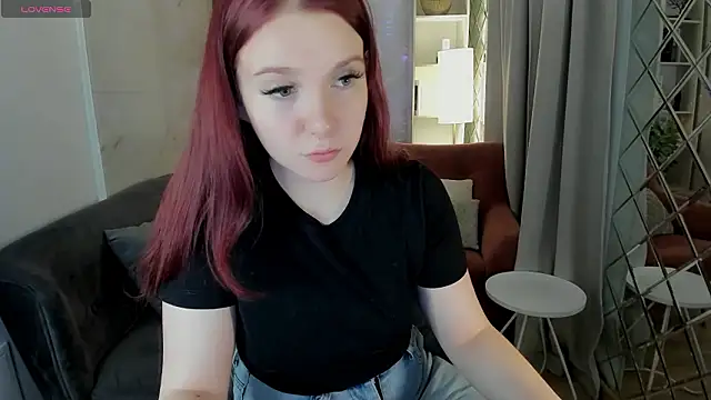 Layla Glam online show from 03-20-26, 01:38