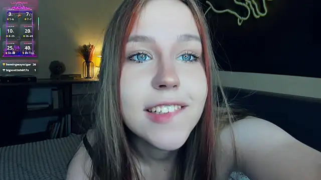 Snapshot of MaliaBourraine chatting on 10-19-25, 07:09 MaliaBourraine online show from 10-19-25, 07:09