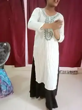 pari rani7 online show from 10-15-25, 04:01