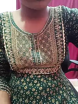 pari rani7 online show from 11-18-25, 03:45