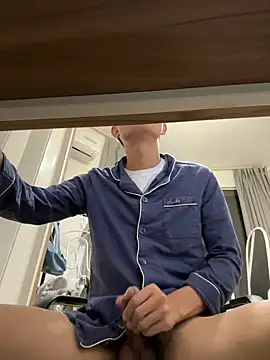 Snapshot of leeyoung_ chatting on 11-16-25, 04:12 leeyoung online show from 11-16-25, 04:12