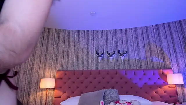 Snapshot of LiaaTurner chatting on 09-29-25, 08:57 LiaaTurner online show from 09-29-25, 08:57