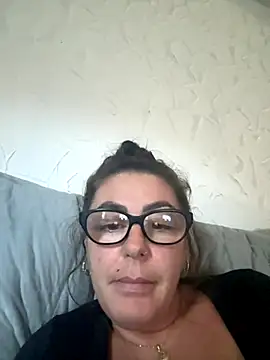 Rileyxxx69 online show from 09-20-25, 08:43