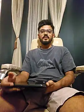 Snapshot of SilentSpecter chatting on 09-21-25, 01:35 SilentSpecter online show from 09-21-25, 01:35