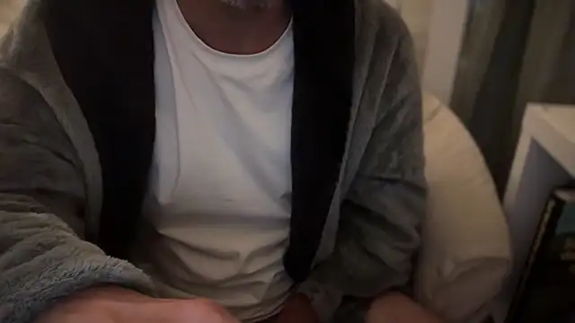 crisso06 online show from 09-24-25, 03:54