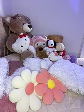 Mericute  online show from 10-30-25, 02:24