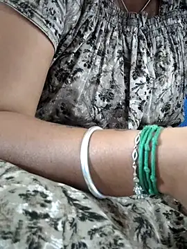 Snapshot of sweetqueen143 chatting on 10-02-25, 05:36 sweetqueen143 online show from 10-02-25, 05:36