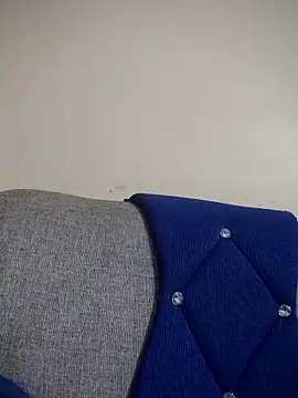 Snapshot of sweetqueen143 chatting on 11-18-25, 03:56 sweetqueen143 online show from 11-18-25, 03:56