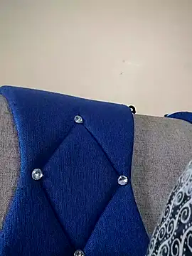 Snapshot of sweetqueen143 chatting on 11-23-25, 04:56 sweetqueen143 online show from 11-23-25, 04:56