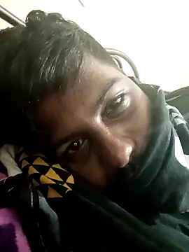 Snapshot of sweetqueen143 chatting on 02-05-26, 05:01 sweetqueen143 online show from 02-05-26, 05:01