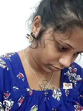 Snapshot of sweetqueen143 chatting on 02-13-26, 06:09 sweetqueen143 online show from 02-13-26, 06:09