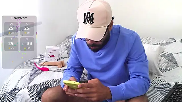 Snapshot of htrebor87 chatting on 03-18-26, 04:32 htrebor87 online show from 03-18-26, 04:32