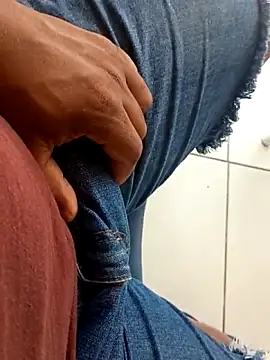 Snapshot of preto3561 chatting on 10-03-25, 01:41 preto3561 online show from 10-03-25, 01:41