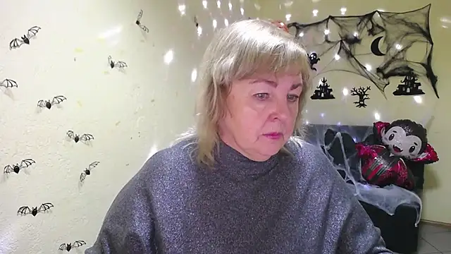 MilenaWedxy online show from 10-21-25, 05:08