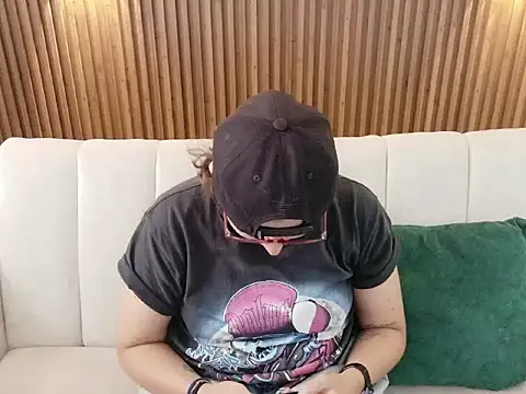 dirty feelena online show from 01-16-26, 04:33