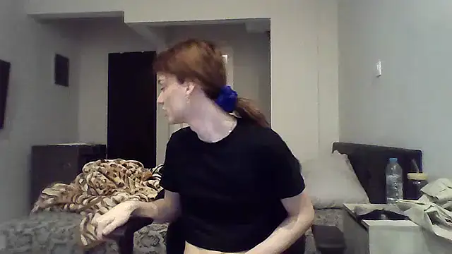 Snapshot of Luna_Samosienko chatting on 02-23-26, 01:52 Luna Samosienko online show from 02-23-26, 01:52