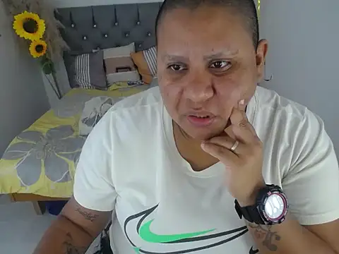 hotlesby valery online show from 11-14-25, 12:04