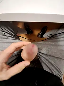 Snapshot of mecumming2 chatting on 10-31-25, 11:00 mecumming2 online show from 10-31-25, 11:00