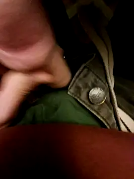 Snapshot of mecumming2 chatting on 01-11-26, 11:54 mecumming2 online show from 01-11-26, 11:54