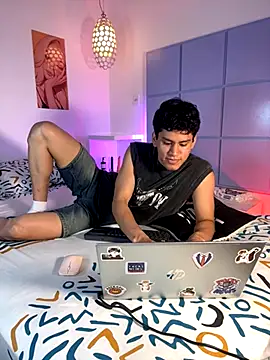 Snapshot of NicoGreys chatting on 09-28-25, 10:15 NicoGreys online show from 09-28-25, 10:15