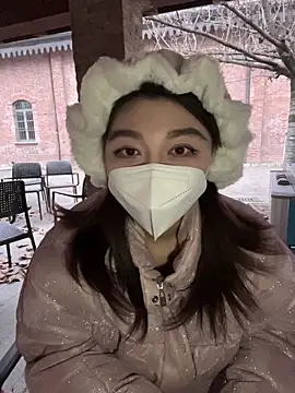 Snapshot of fioralba chatting on 01-16-26, 03:49 fioralba online show from 01-16-26, 03:49