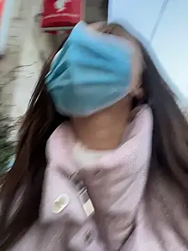 Snapshot of fioralba chatting on 03-05-26, 04:36 fioralba online show from 03-05-26, 04:36