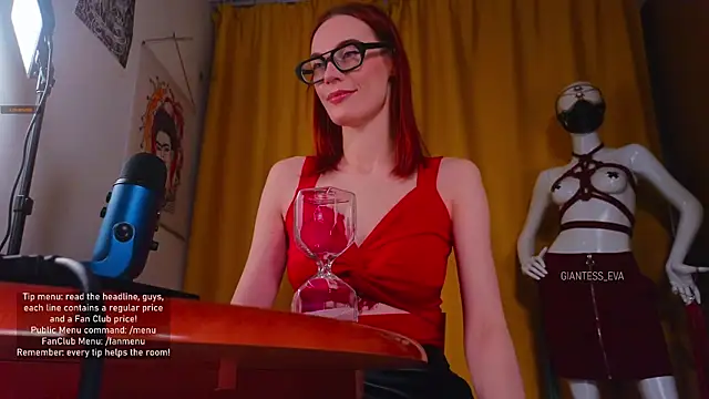 Giantess Eva online show from 11-24-25, 06:18
