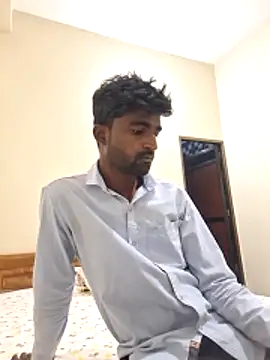 kkshan0923 online show from 04-03-26, 08:34