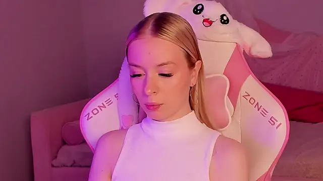 MiaGraces online show from 11-29-25, 05:21