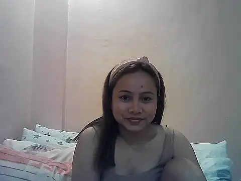 Snapshot of Amarrahlyn chatting on 06-11-26, 09:13 Amarrahlyn online show from 06-11-26, 09:13