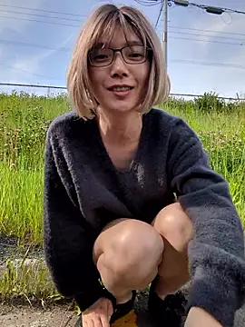 Snapshot of takusaki223 chatting on 06-19-26, 06:07 takusaki223 online show from 06-19-26, 06:07