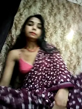 Snapshot of PRACHI-743 chatting on 10-22-25, 01:06 PRACHI-743 online show from 10-22-25, 01:06