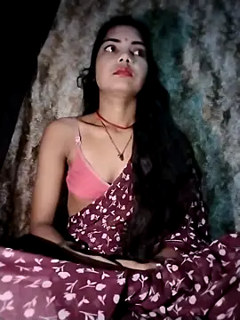 Snapshot of PRACHI-743 chatting on 10-28-25, 01:20 PRACHI-743 online show from 10-28-25, 01:20