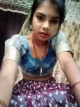 Snapshot of PRACHI-743 chatting on 11-18-25, 01:44 PRACHI-743 online show from 11-18-25, 01:44