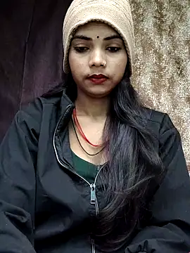 Snapshot of PRACHI-743 chatting on 12-21-25, 02:30 PRACHI-743 online show from 12-21-25, 02:30