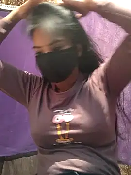 Snapshot of PRACHI-743 chatting on 02-15-26, 01:13 PRACHI-743 online show from 02-15-26, 01:13