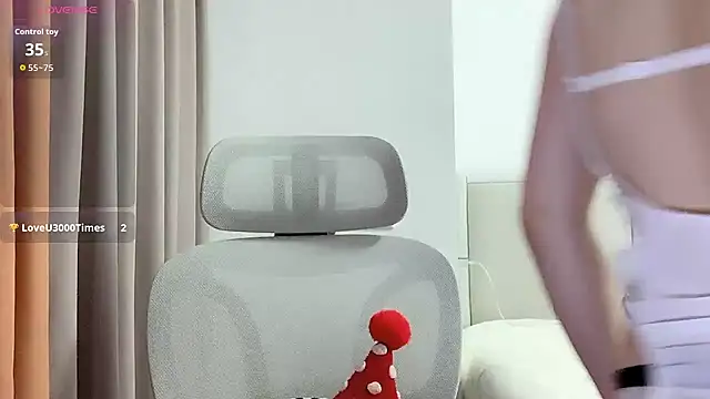 Snapshot of Puppy-12 chatting on 09-26-25, 05:33 Puppy-12 online show from 09-26-25, 05:33