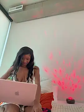 LoveDreaux online show from 12-16-25, 08:14