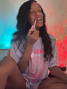 LoveDreaux online show from 12-18-25, 01:55