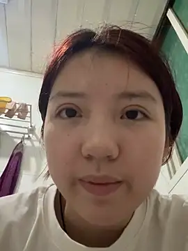 uiui521 online show from 10-02-25, 03:52