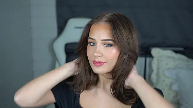 Snapshot of Peachxlush chatting on 10-07-25, 08:28 Peachxlush online show from 10-07-25, 08:28