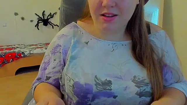 Liza-Mendez online show from 10-24-25, 05:37