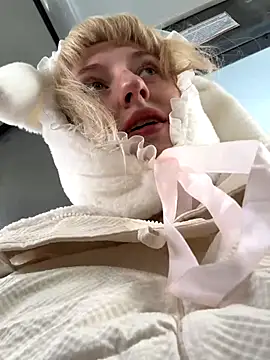 RonnieKiss online show from 10-04-25, 03:59