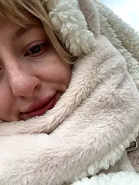 RonnieKiss online show from 10-28-25, 06:28