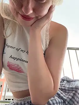 RonnieKiss online show from 12-05-25, 06:00