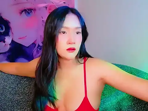 Snapshot of Lalacream12 chatting on 10-13-25, 01:44 Lalacream12 online show from 10-13-25, 01:44