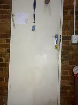 Snapshot of 21shazzy chatting on 02-10-26, 02:15 21shazzy online show from 02-10-26, 02:15