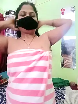 Snapshot of Mona_darling21 chatting on 10-19-25, 04:57 Mona darling21 online show from 10-19-25, 04:57