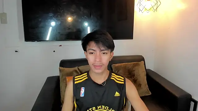 Snapshot of jayxxxlovescock chatting on 10-28-25, 05:04 jayxxxlovescock online show from 10-28-25, 05:04