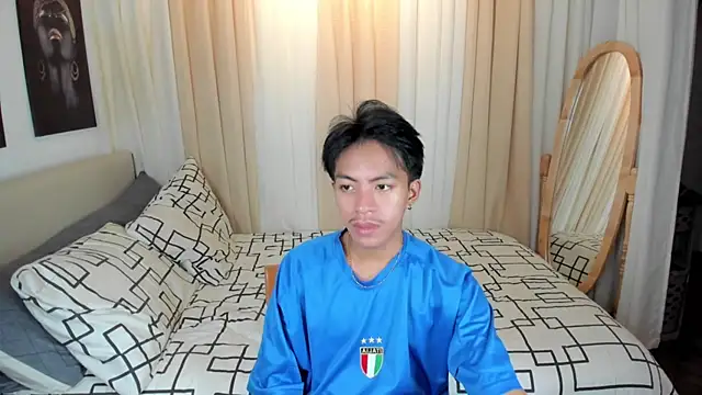 Snapshot of jayxxxlovescock chatting on 10-29-25, 04:42 jayxxxlovescock online show from 10-29-25, 04:42